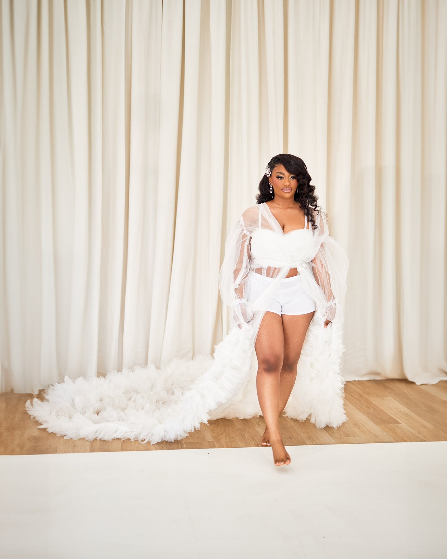 Demi Rental Robe