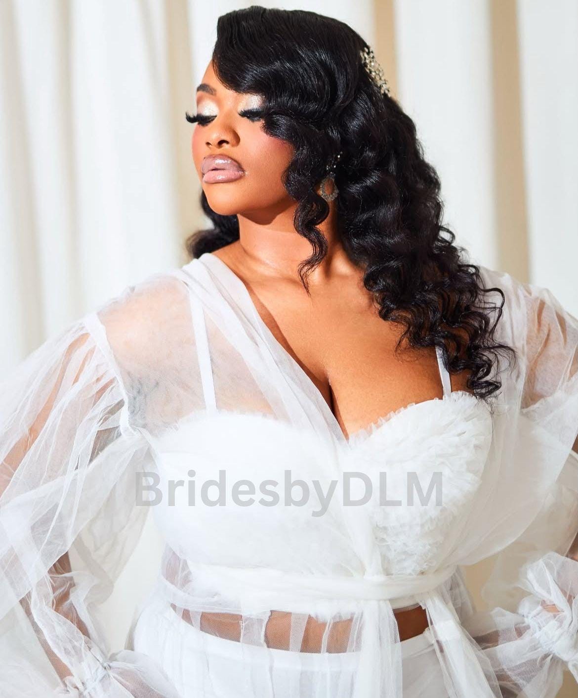 Bridal Robe, long white robe, Wedding Robes for Brides, Tulle Robe, Wedding Day Robe, Gift for Bride to be, Bridal morning robe