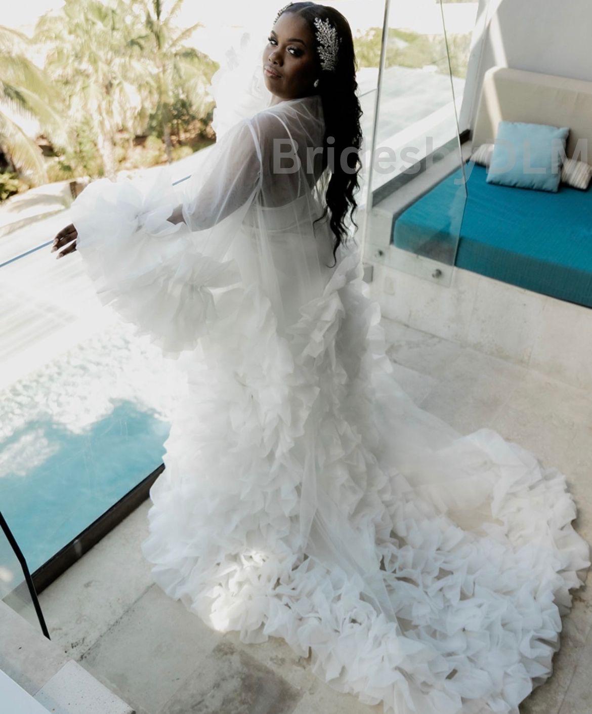 Bridal Robe, 2025 Wedding Robes for Brides, Tulle Robe, Wedding Day Robe, Gift for Bride to be, Bridal morning robe, 2026 Long wedding robe