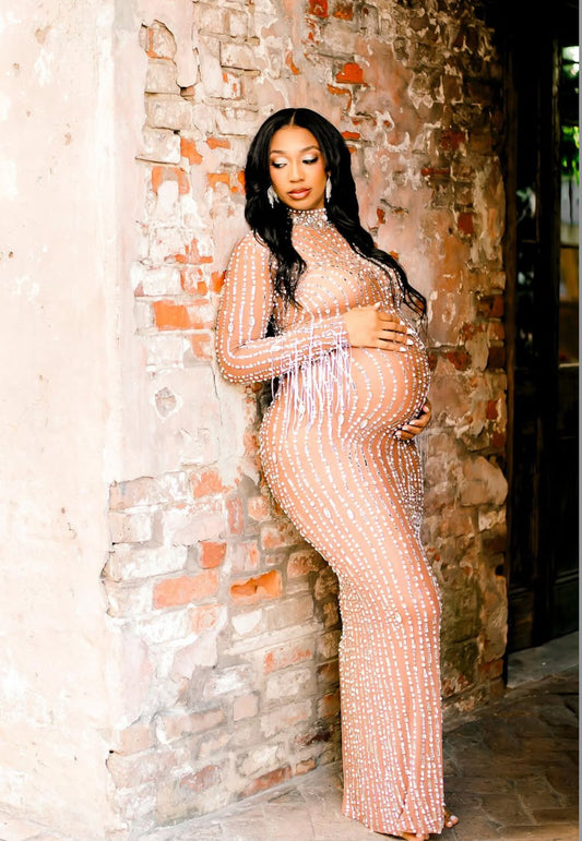 Maternity Photoshoot moments with Audri