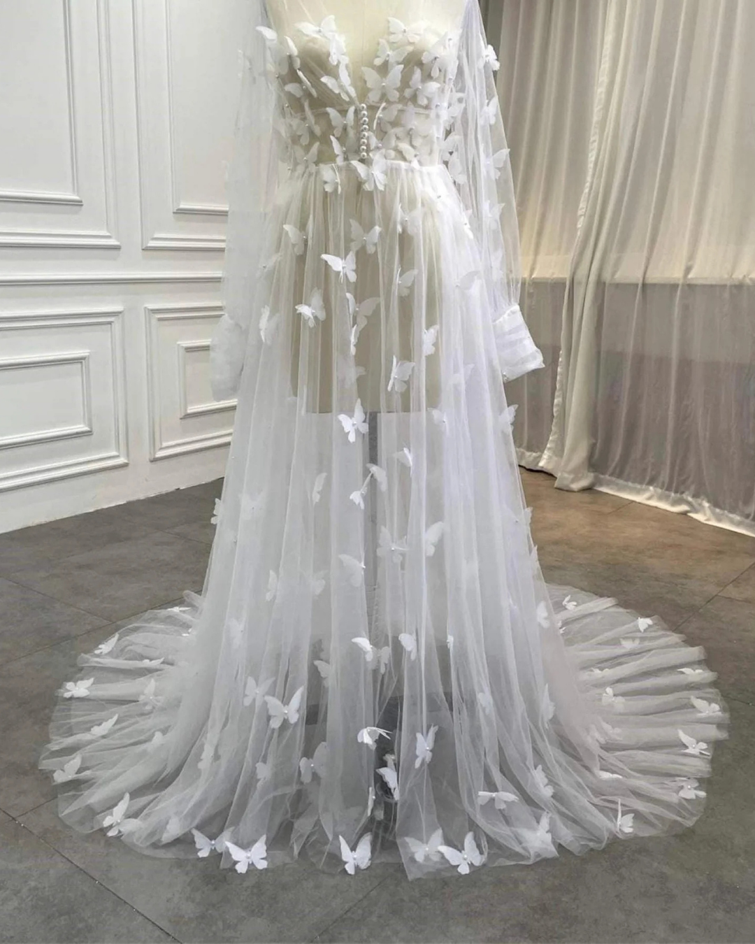 3D Butterflies Robe, White Bridal Robe With Butterflies, Boudoir Robe, Bridesmaid Gift, Honeymoon Robe, Plus Size Robe, Photoshoot Robe