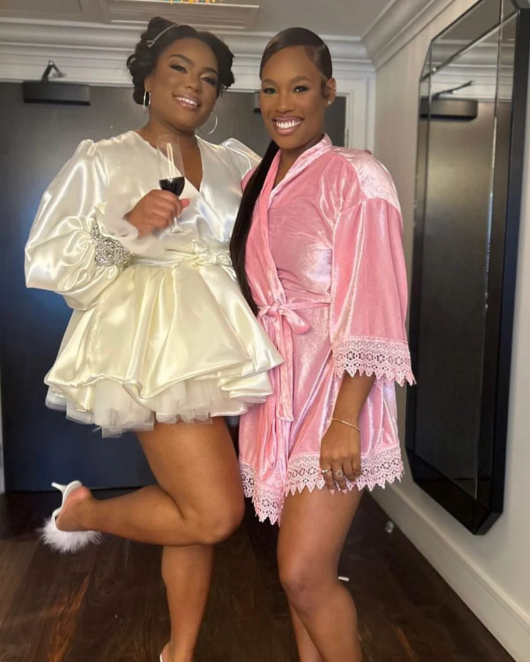 Shae Velvet Lace Bridesmaid Robe
