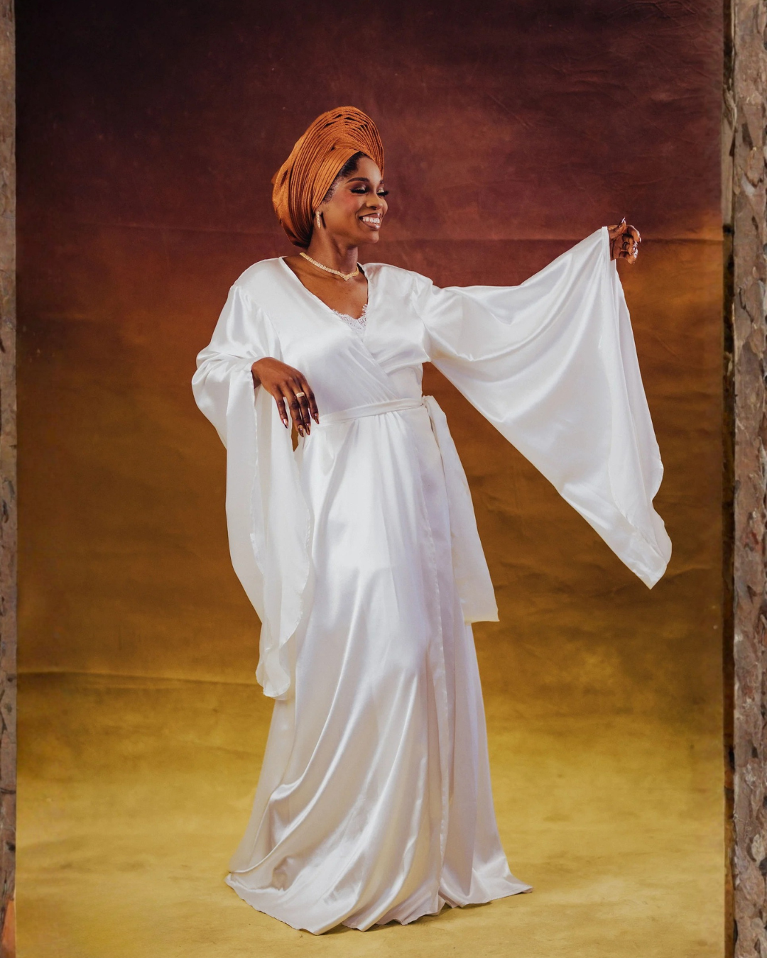 Titi Satin Trumpet Sleeve Bridal Robe