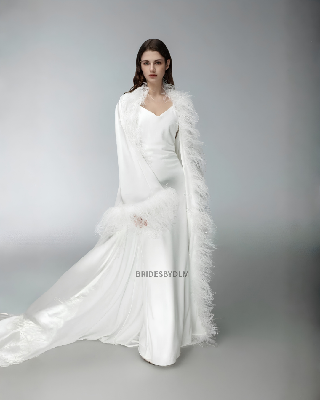 Bridal Robe With Feathers, Wedding Robes for Brides, Bridal Robe, Long White Bridal Robe, White Feather Robe, Luxury Bridal Robe, Boudoir Robe