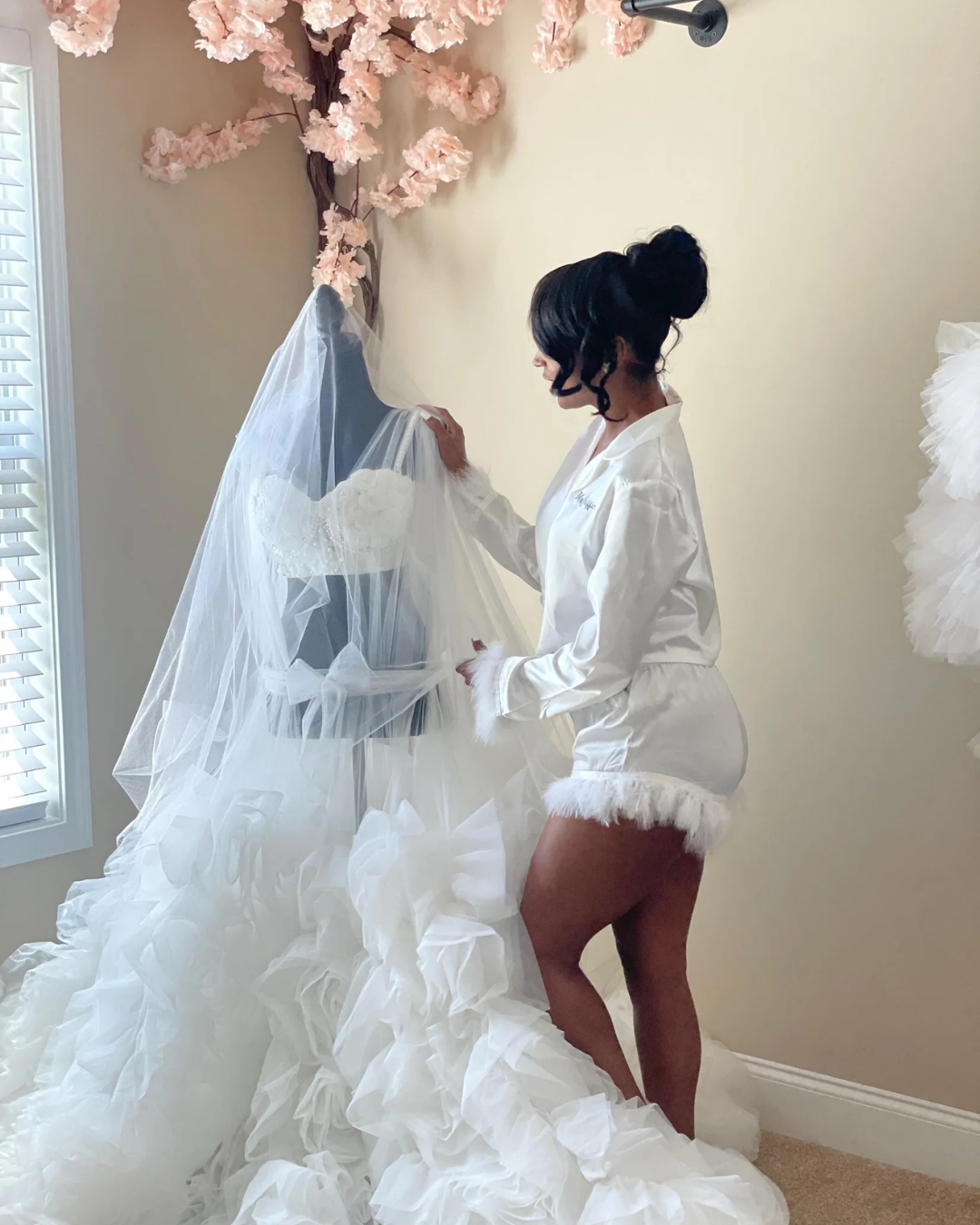Bridal Robe, Wedding Robes for Brides, Floral Tulle Robe, Custom Wedding Day Robe, Gift For Bride To Be, Bridal Morning Robe