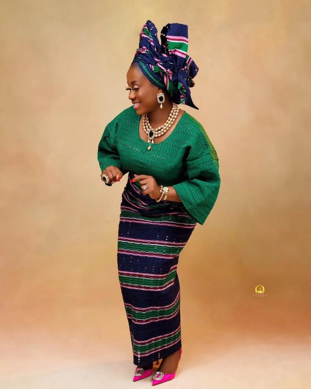 Classic Asooke Iro And Buba, Mother Of The Bride And Groom Outfits, 40th Birthday Attire, Asooke For Women, Nigerian Wedding Suit, Asooke