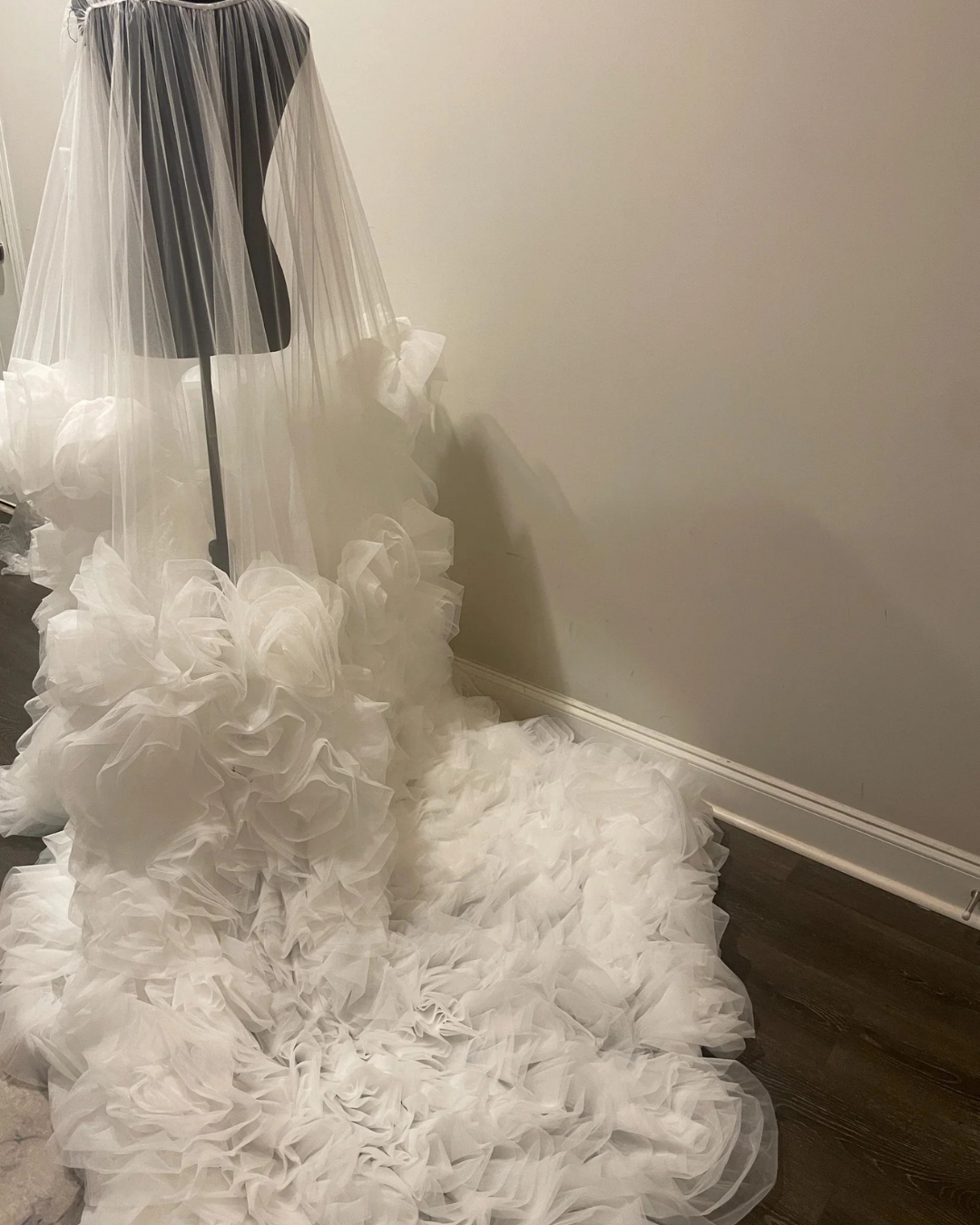 Bridal Robe, Wedding Robes for Brides, Floral Tulle Robe, Custom Wedding Day Robe, Gift For Bride To Be, Bridal Morning Robe