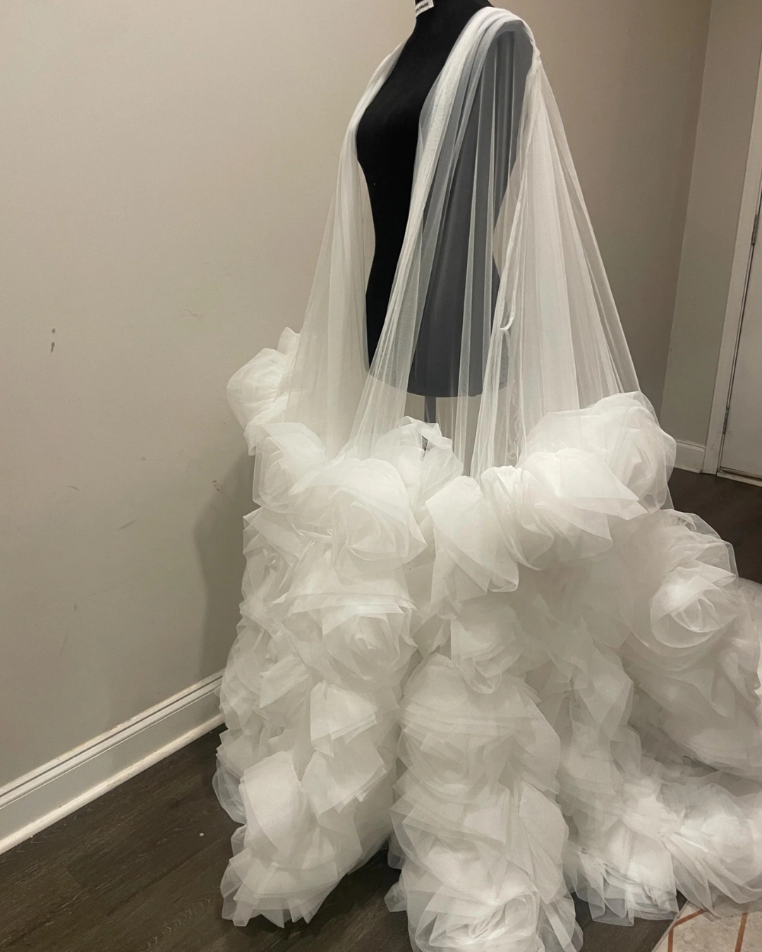 Bridal Robe, Wedding Robes for Brides, Floral Tulle Robe, Custom Wedding Day Robe, Gift For Bride To Be, Bridal Morning Robe