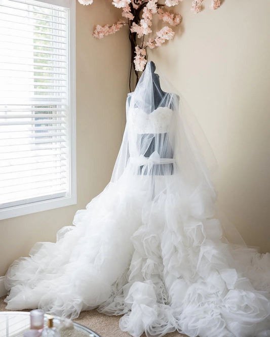 Bridal Robe, Wedding Robes for Brides, Floral Tulle Robe, Custom Wedding Day Robe, Gift for Bride To Be, Bridal Morning Robe