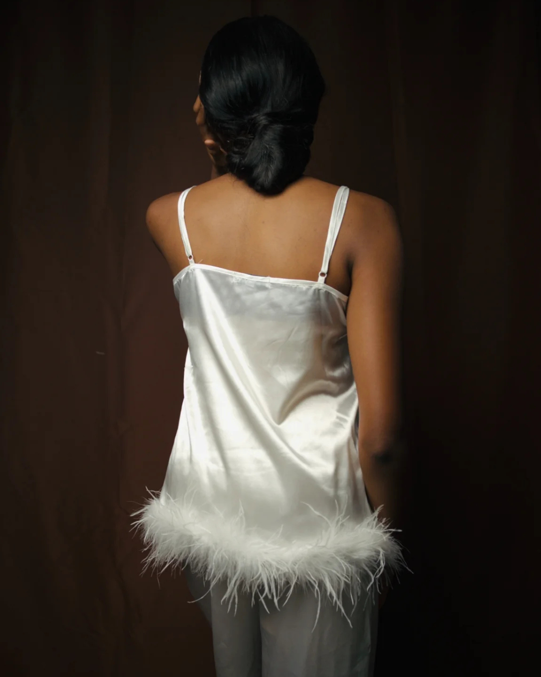 Saia Pyjamas with Feather Hem