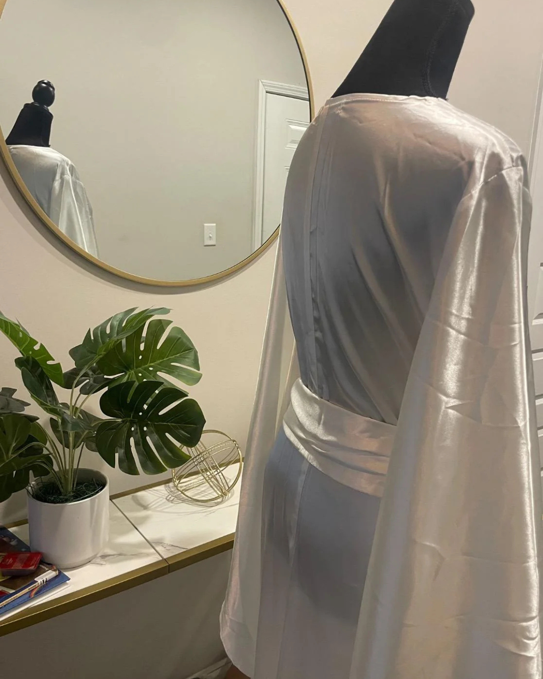 Bridal Robe, Wedding Robes for Brides, Tulle Robe, Wedding Day Robe, Gift for Bride To Be, Bridal Morning Robe, Long Wedding Robe, 2025 Bride