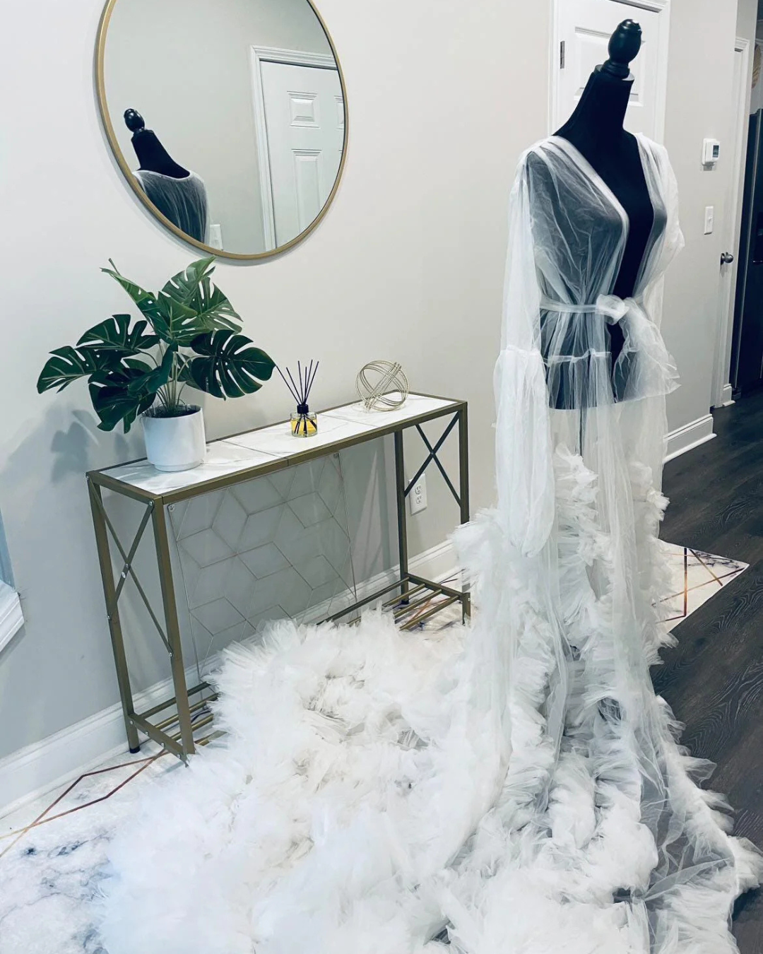 Bridal Robe, Long White Wedding Robes for Brides, Tulle Robe, Wedding Day Robe, Gift For Her, Bride To Be Wedding Gifts, Bridal Morning Robe
