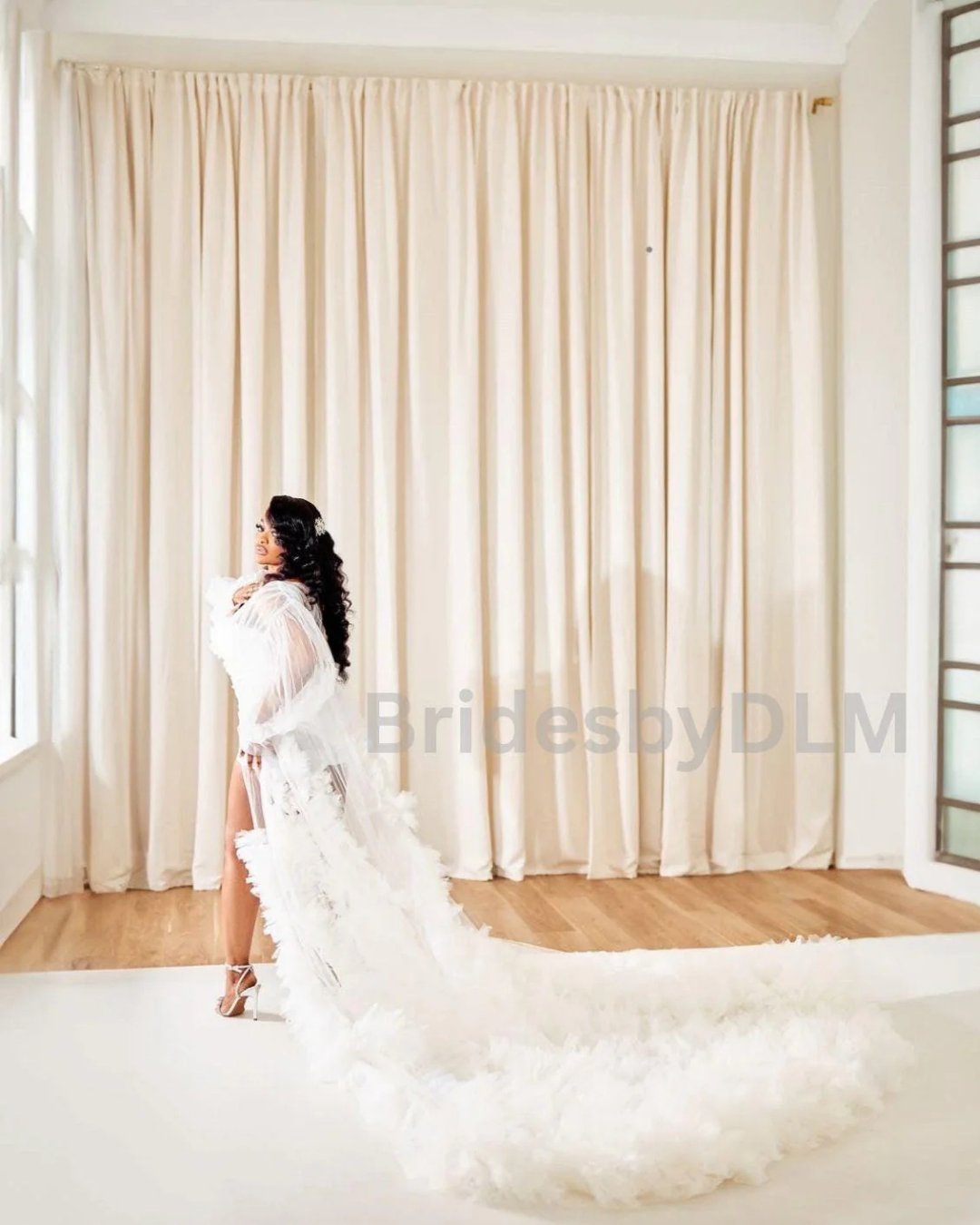 Bridal Robe, Long White Robe, Wedding Robes for Brides, Tulle Robe, Wedding Day Robe, Gift For Bride To Be, Bridal Morning Robe