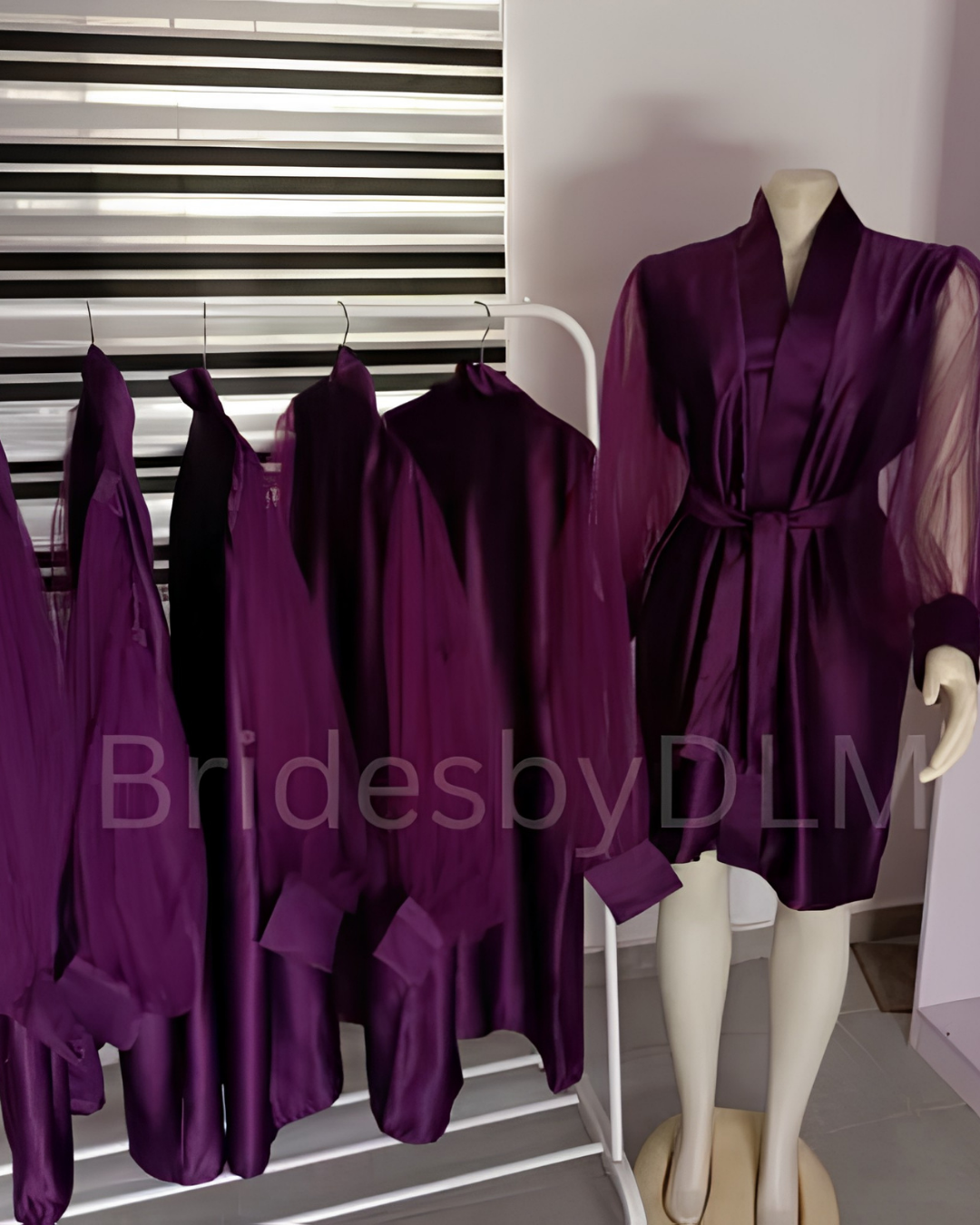 Bridesmaids Robe, Wedding Robes for Brides, Short Bridesmaids Tulle Robe, Wedding Day Robe, Gift for Bride To Be, Bridal Morning Robe