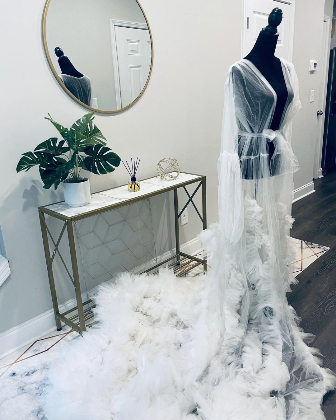 Bridal Robe, Long White Wedding Robes for Brides, Tulle Robe, Wedding Day Robe, Gift For Her, Bride To Be Wedding Gifts, Bridal Morning Robe