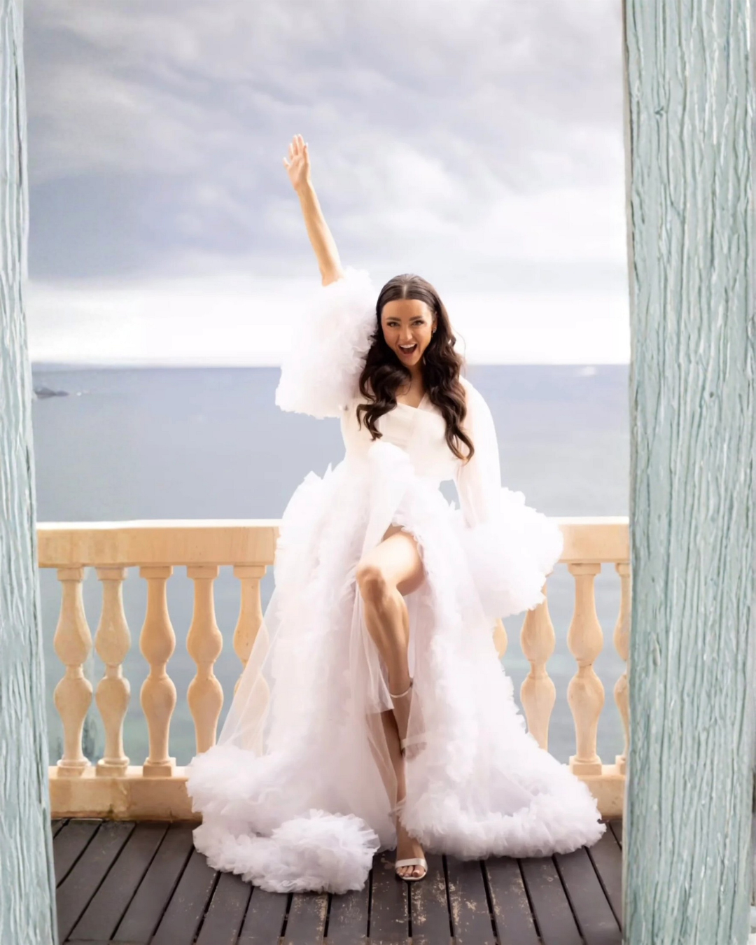 Alex Bridal Ruffle Robe (Ready to Ship)