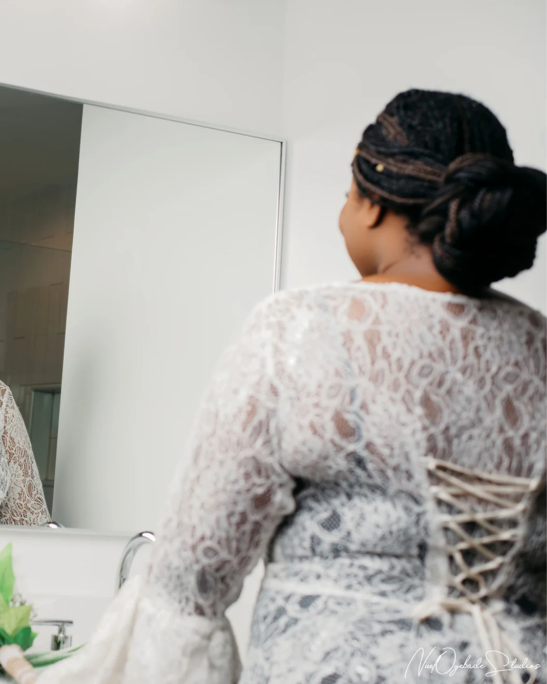 Chana Lace Robe