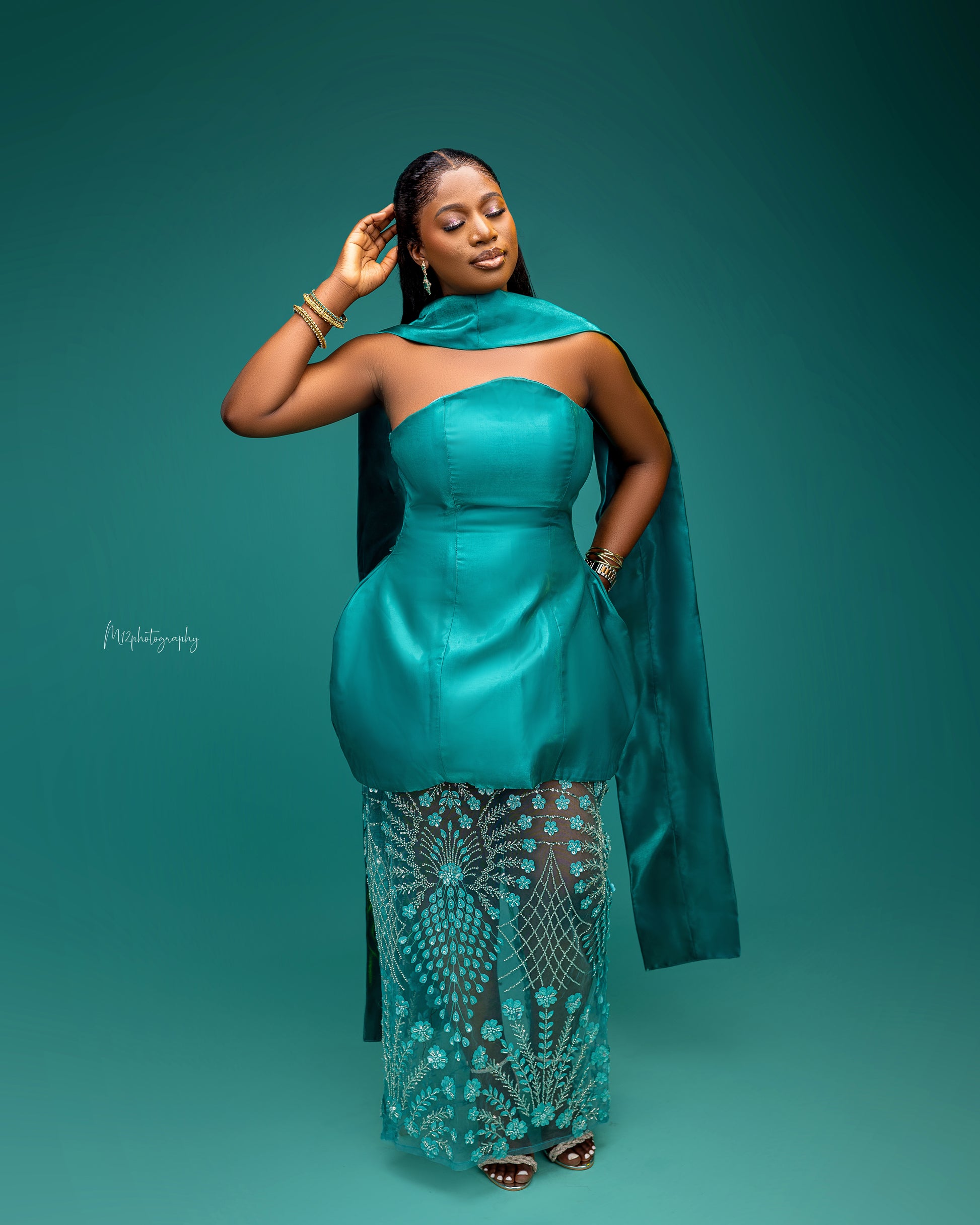 teal peplum dress Original price : N33,000 Product : Stylish peplum 2 piece top and skirt Color : Teal and black Available in other colors Send a DM or whatsapp message to order