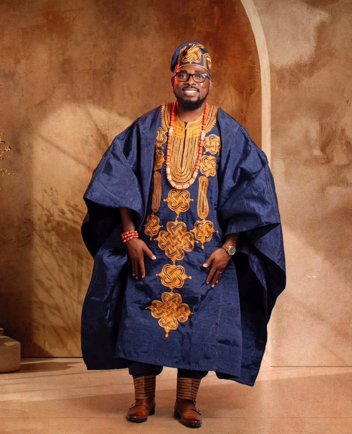 Aso oke Agbada Set for Men, Men dansiki Aso Oke attire with Fila, Men Luxurious Gala wear, Men Clothing, Groom wedding dress, Agbada for Men, Men Traditional Outfit, Traditional Wedding suit for men