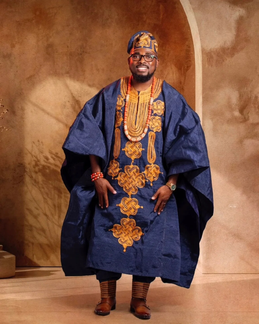 Aso Oke Agbada Set for Men, Men Dansiki Aso Oke Attire with Fila, Men Luxurious Gala Wear, Men Clothing, Groom Wedding Dress, Agbada for Men, Men Traditional Outfit, Traditional Wedding Suit for Men