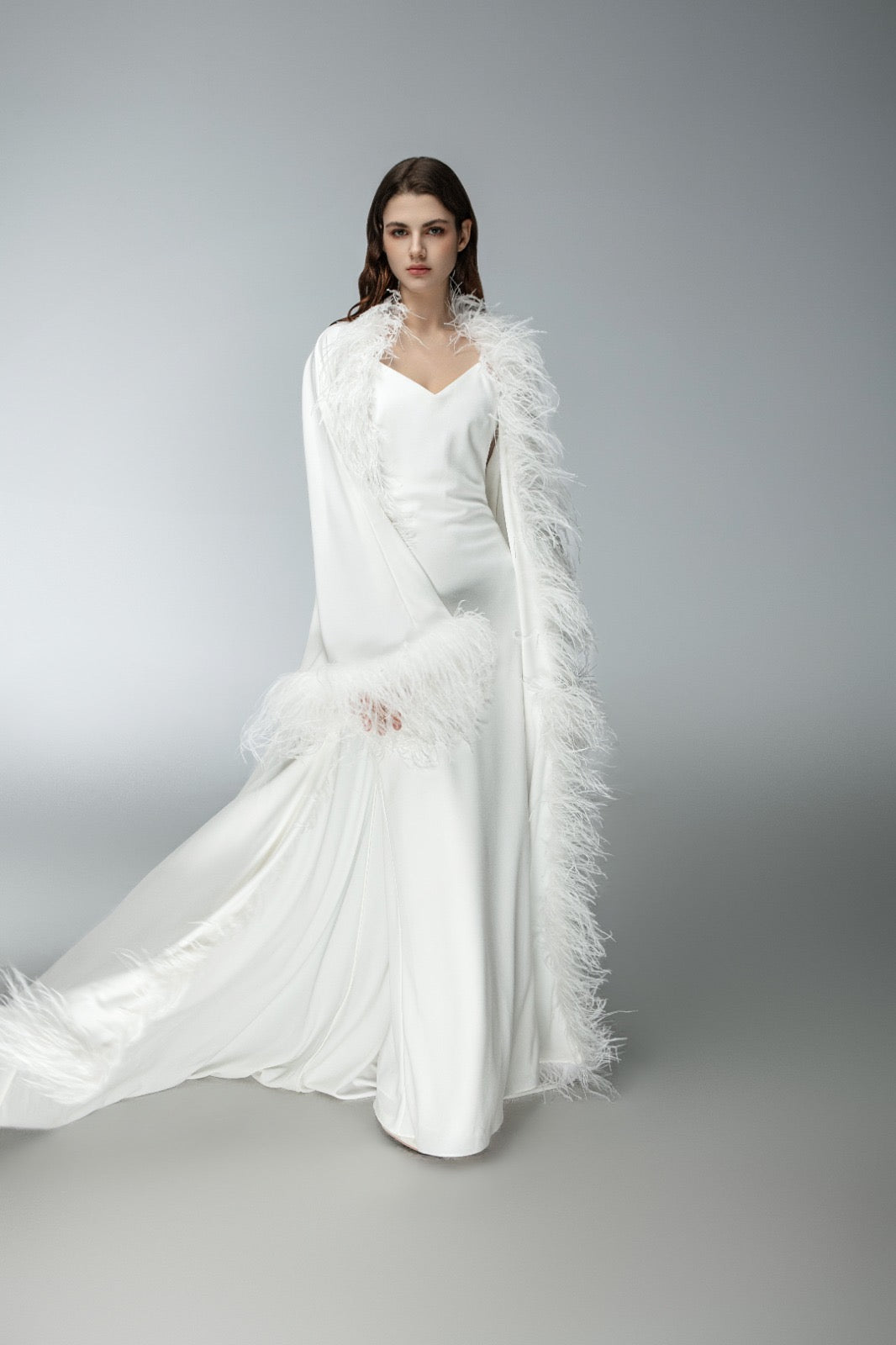 Saia Bridal Robe with Feathers and Slip Dress