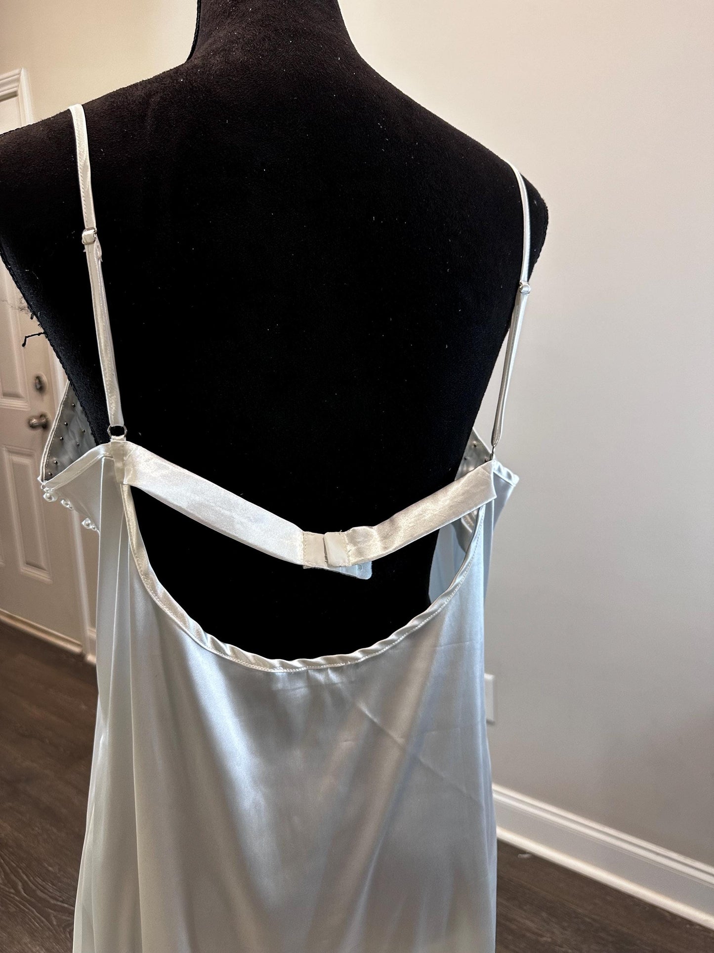 Bridal Robe & Slip dress, robe with Slip dress for Brides, Wedding Day Slip dress, Gift for her, gift for bride to be, 2025 bride 2025 robes