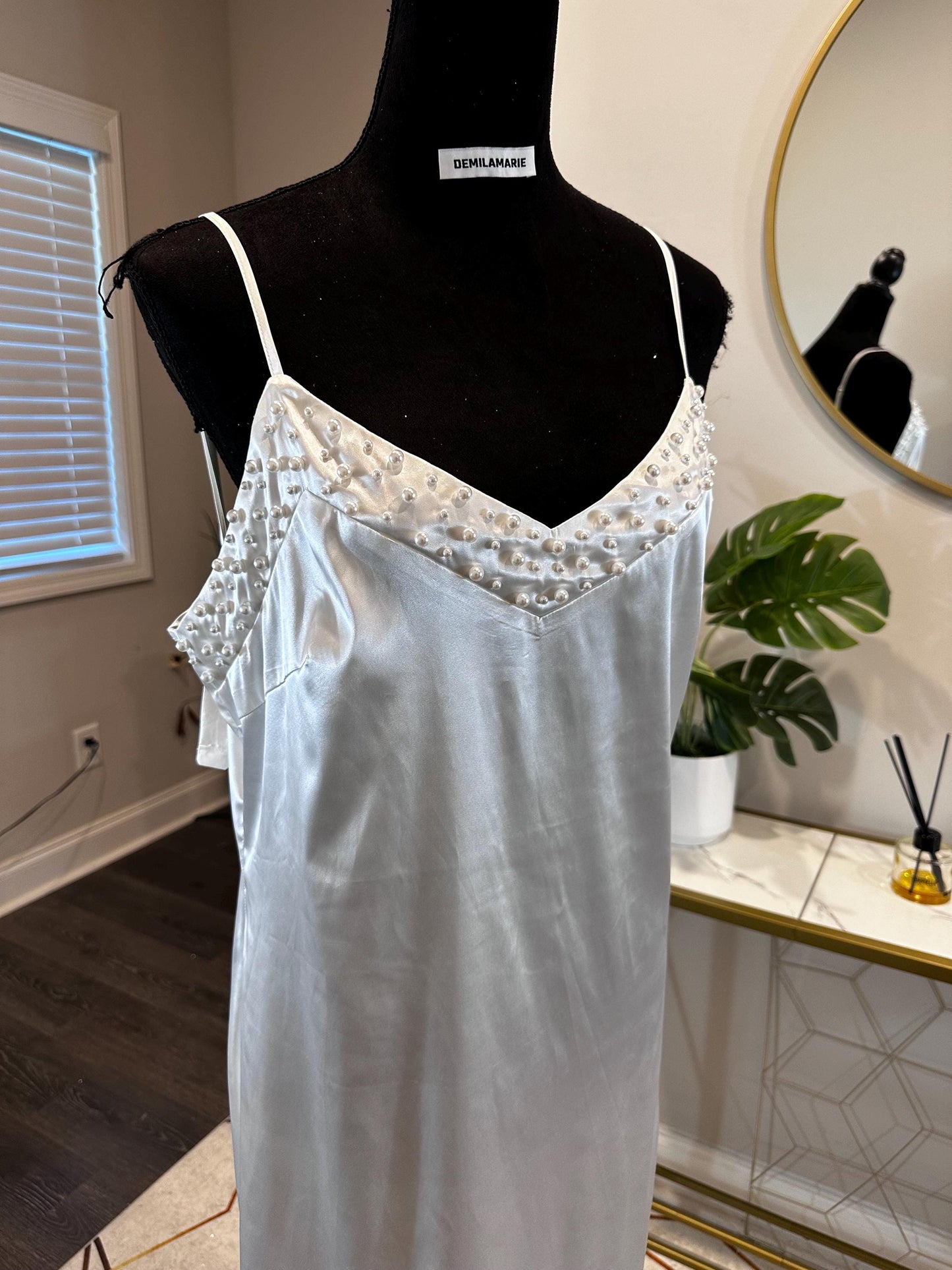 Bridal Robe & Slip dress, robe with Slip dress for Brides, Wedding Day Slip dress, Gift for her, gift for bride to be, 2025 bride 2025 robes