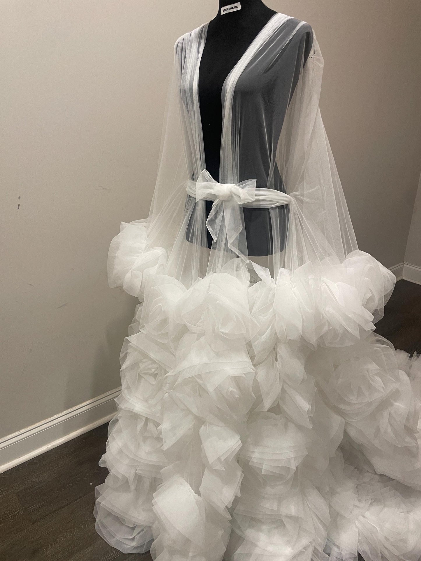 Bridal Robe, Wedding Robes for Brides, Floral Tulle Robe, Custom Wedding Day Robe, Gift for Bride to be, Bridal morning robe