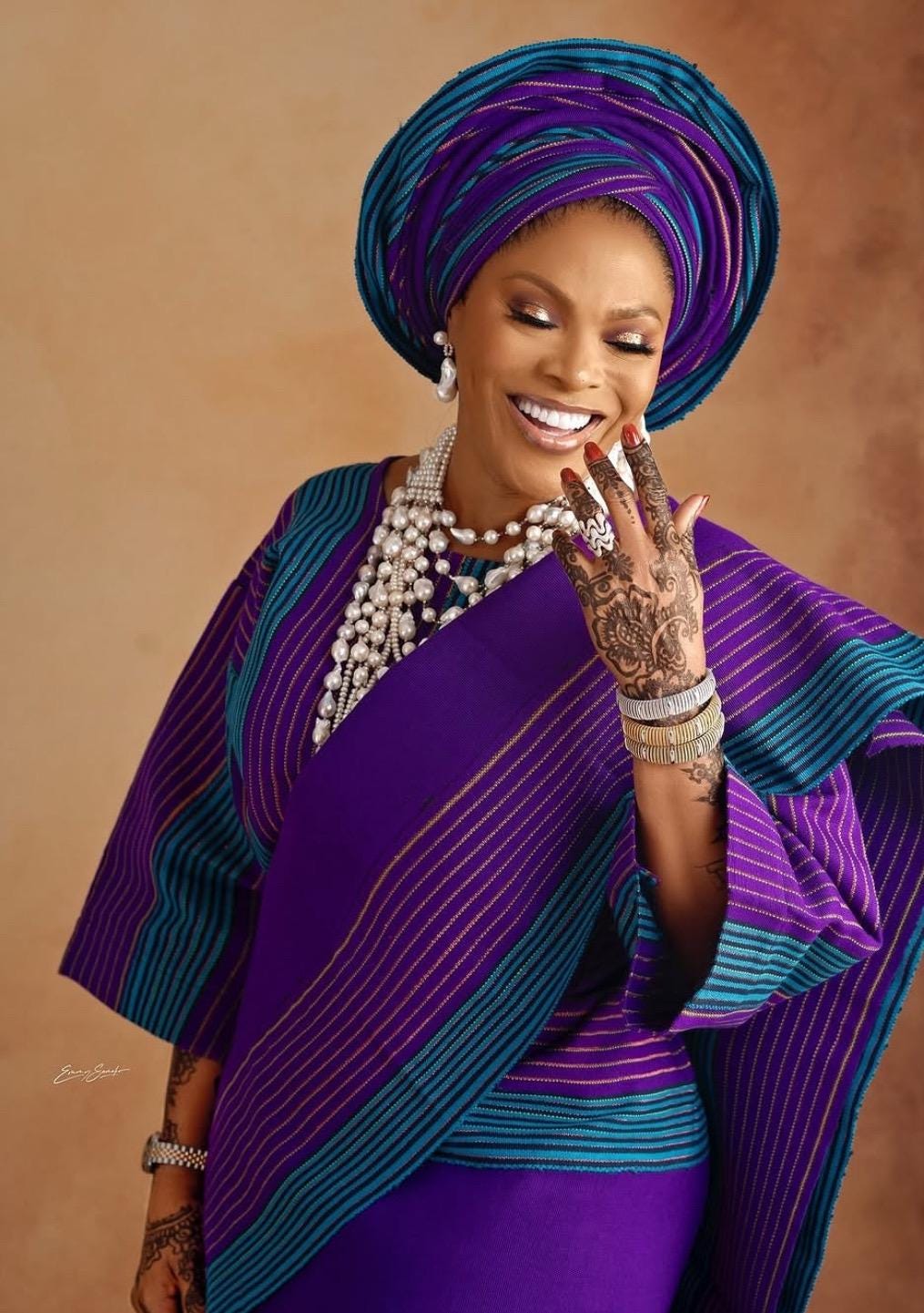 Classic Asooke iro and buba, Mother of the bride and groom outfits, 40th birthday attire, Asooke for women, Nigerian wedding suit. ASOOKE