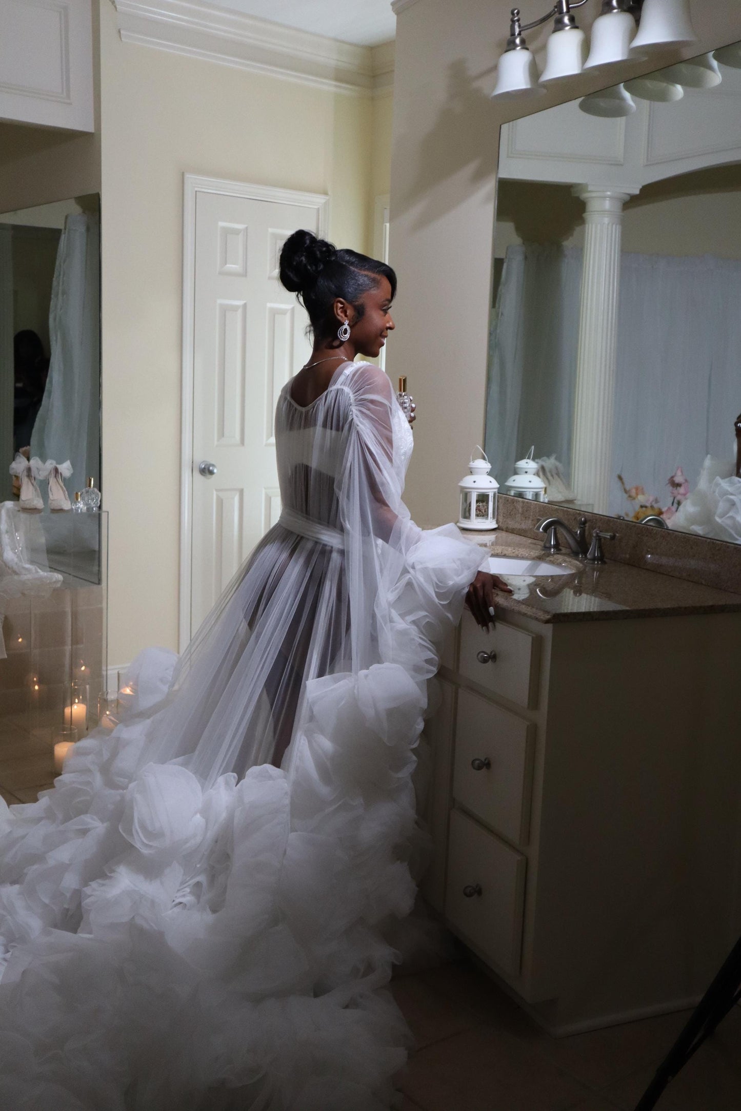 Bridal Robe, Wedding Robes for Brides, Floral Tulle Robe, Custom Wedding Day Robe, Gift for Bride to be, Bridal morning robe