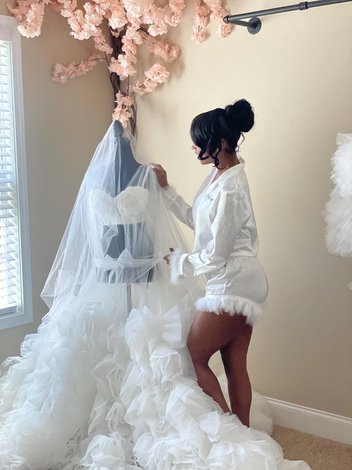 Bridal Robe, Wedding Robes for Brides, Floral Tulle Robe, Custom Wedding Day Robe, Gift for Bride to be, Bridal morning robe