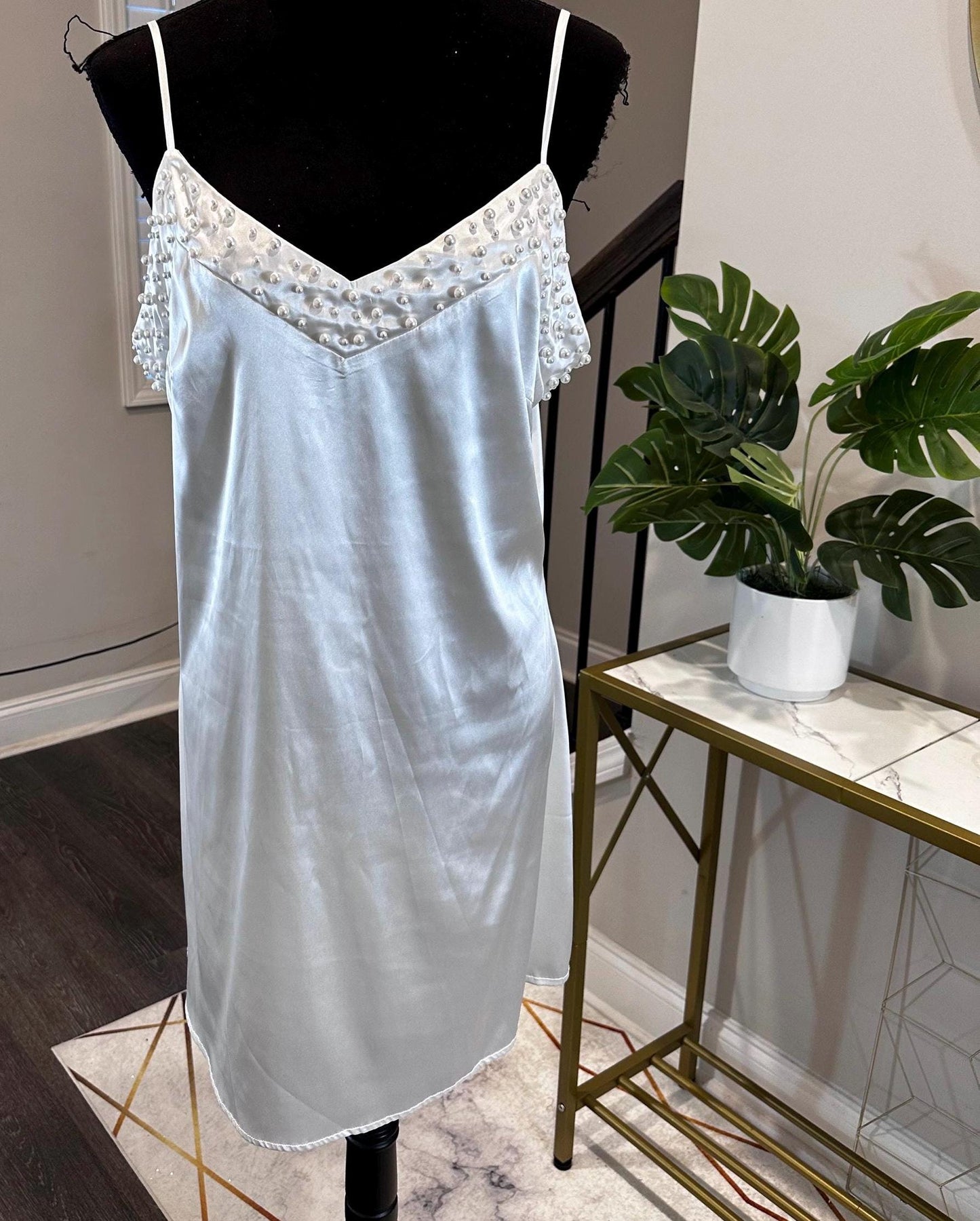 Bridal Robe, Wedding Robes, Pearl slip dress, Wedding Day Robe,Gift for Bride to be,Bridal morning robe, Gift for her, 2025 bride 2026 bride